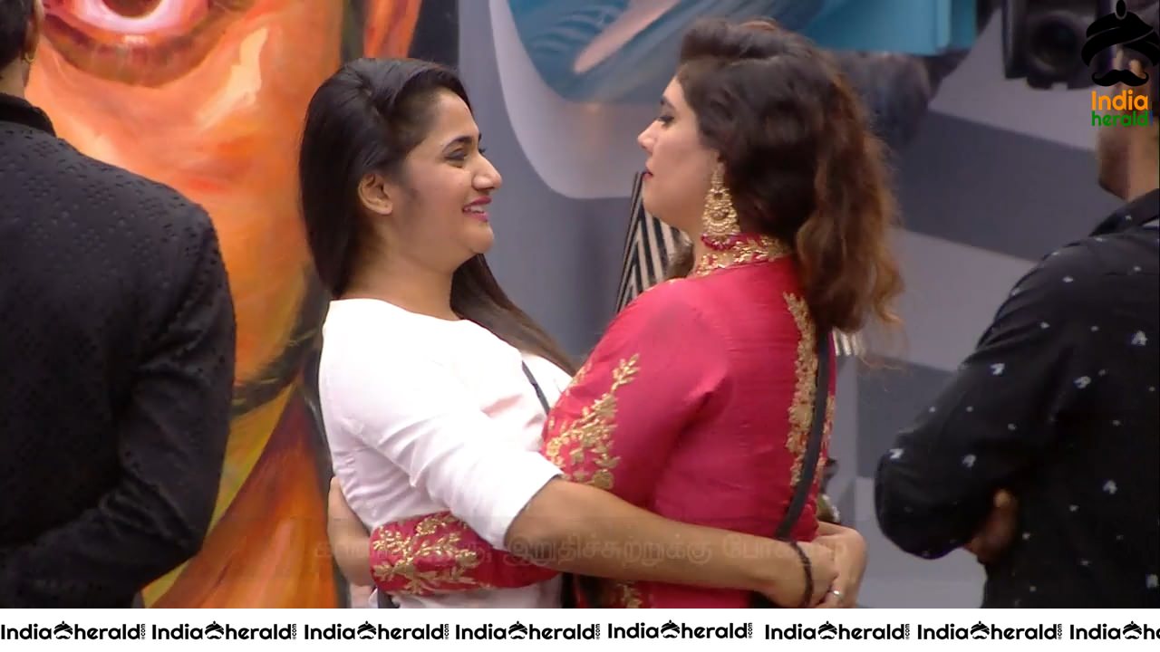 Bigg Boss Tamil Season 3 Day 91 Wallpapers Set 3