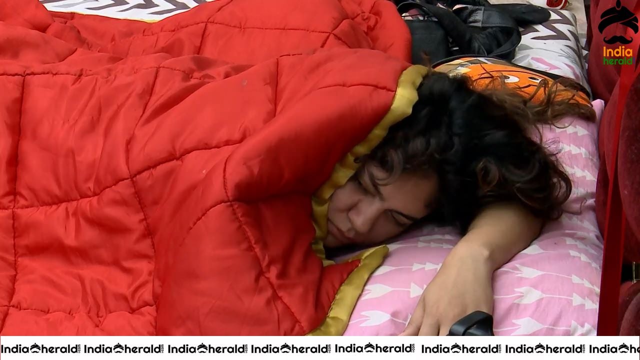 Bigg Boss Tamil Season 3 Day 94 Hot Wallpapers Set 1