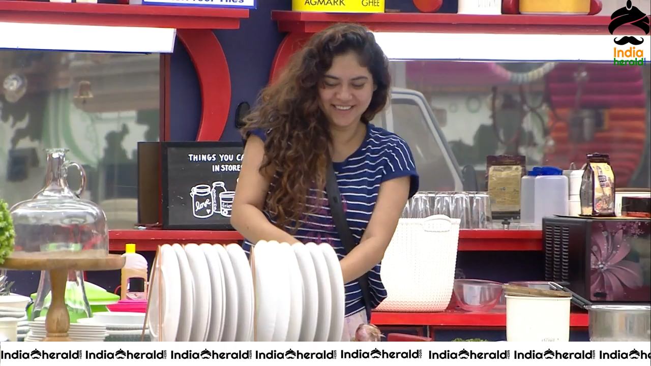 Bigg Boss Tamil Season 3 Day 94 Hot Wallpapers Set 1