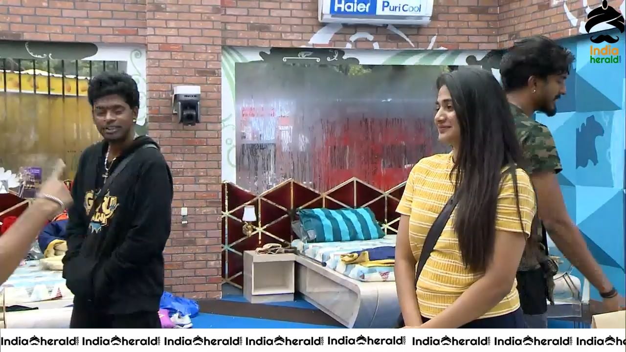 Bigg Boss Tamil Season 3 Day 94 Hot Wallpapers Set 1