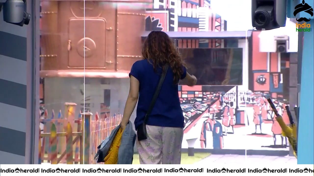 Bigg Boss Tamil Season 3 Day 94 Hot Wallpapers Set 1