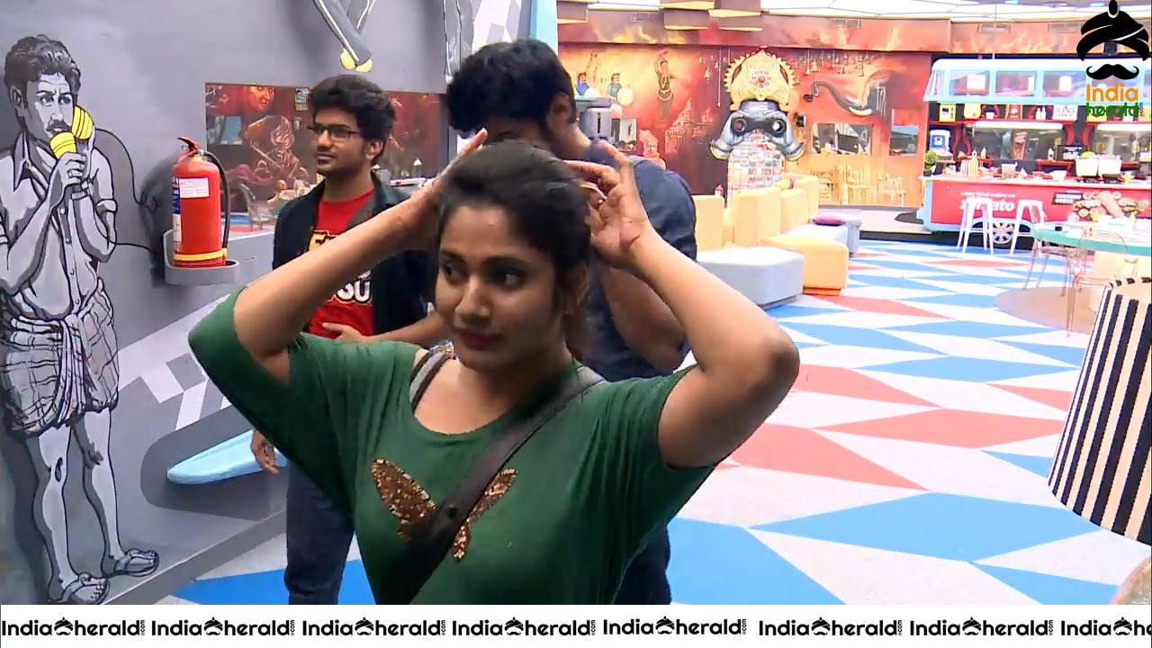 Bigg Boss Tamil Season 3 Day 94 Hot Wallpapers Set 4