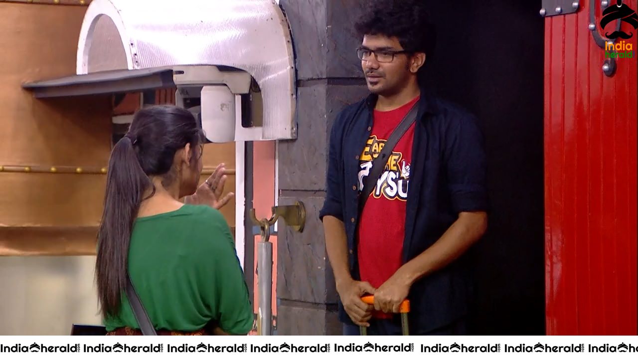 Bigg Boss Tamil Season 3 Day 95 Hot Wallpapers Set 3