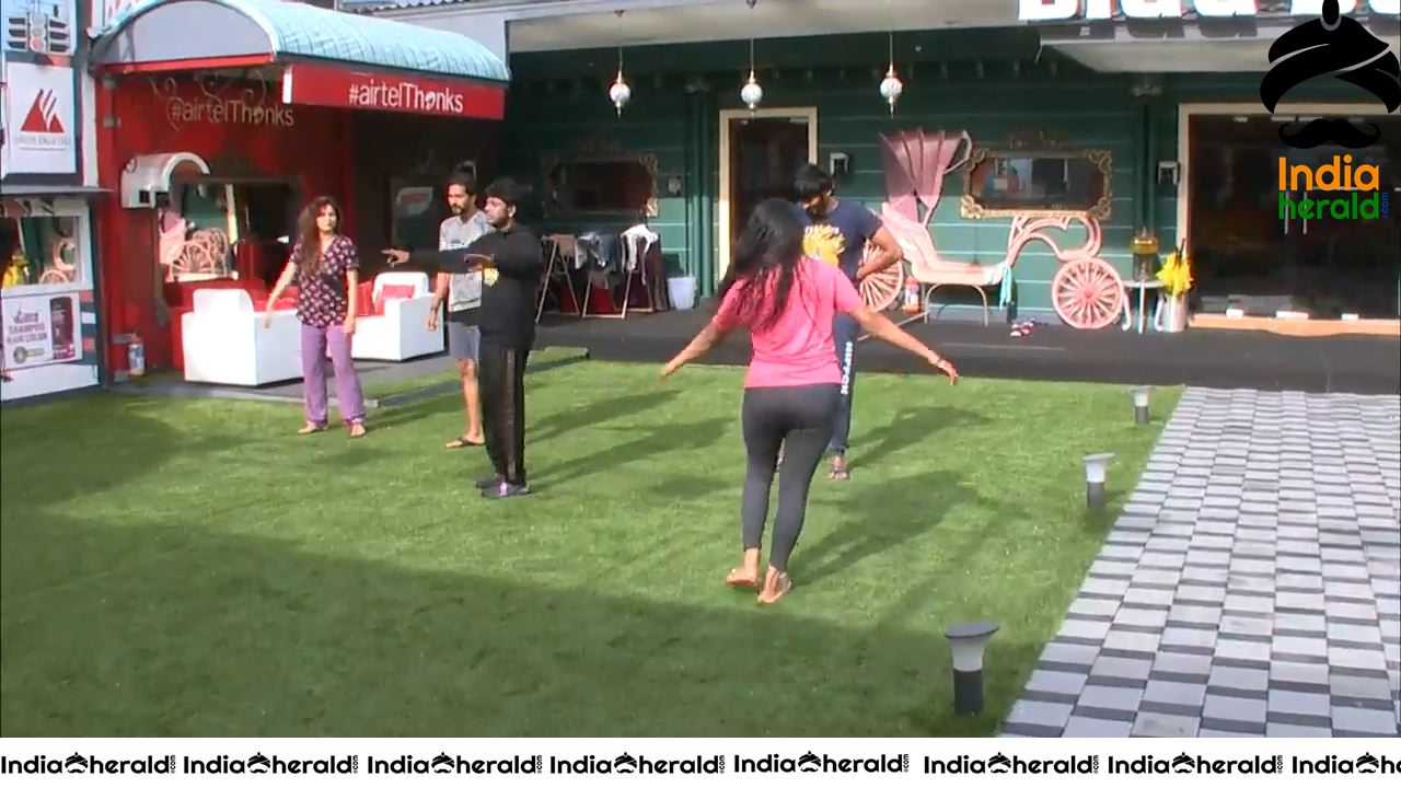 Bigg Boss Tamil Season 3 Day 96 Hot Wallpapers Set 3