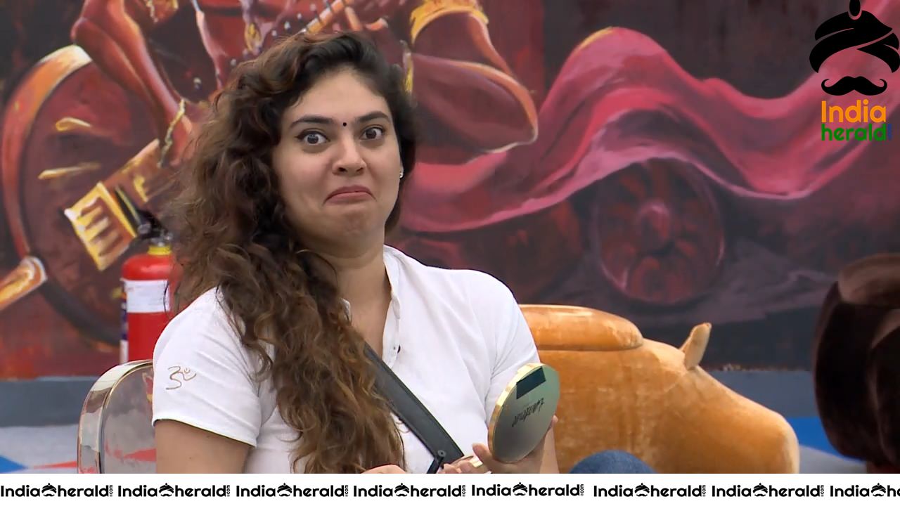 Bigg Boss Tamil Season 3 Day 96 Hot Wallpapers Set 3