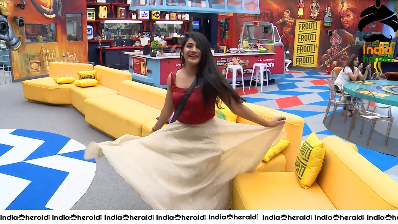 Bigg Boss Tamil Season 3 Day 96 Hot Wallpapers Set 4