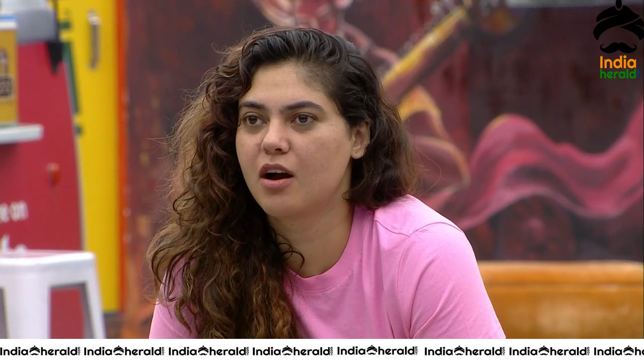 Bigg Boss Tamil Season 3 Day 97 Hot Wallpapers Set 1