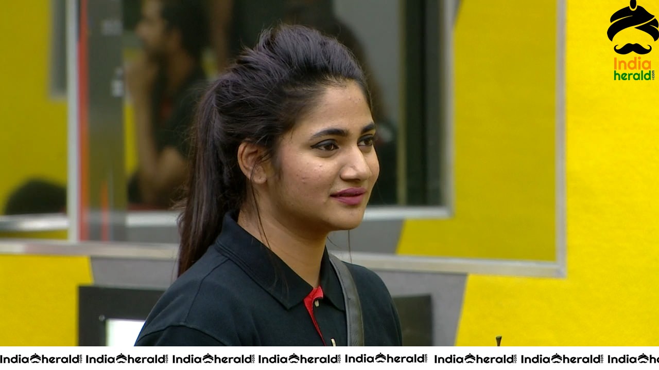 Bigg Boss Tamil Season 3 Day 97 Hot Wallpapers Set 2