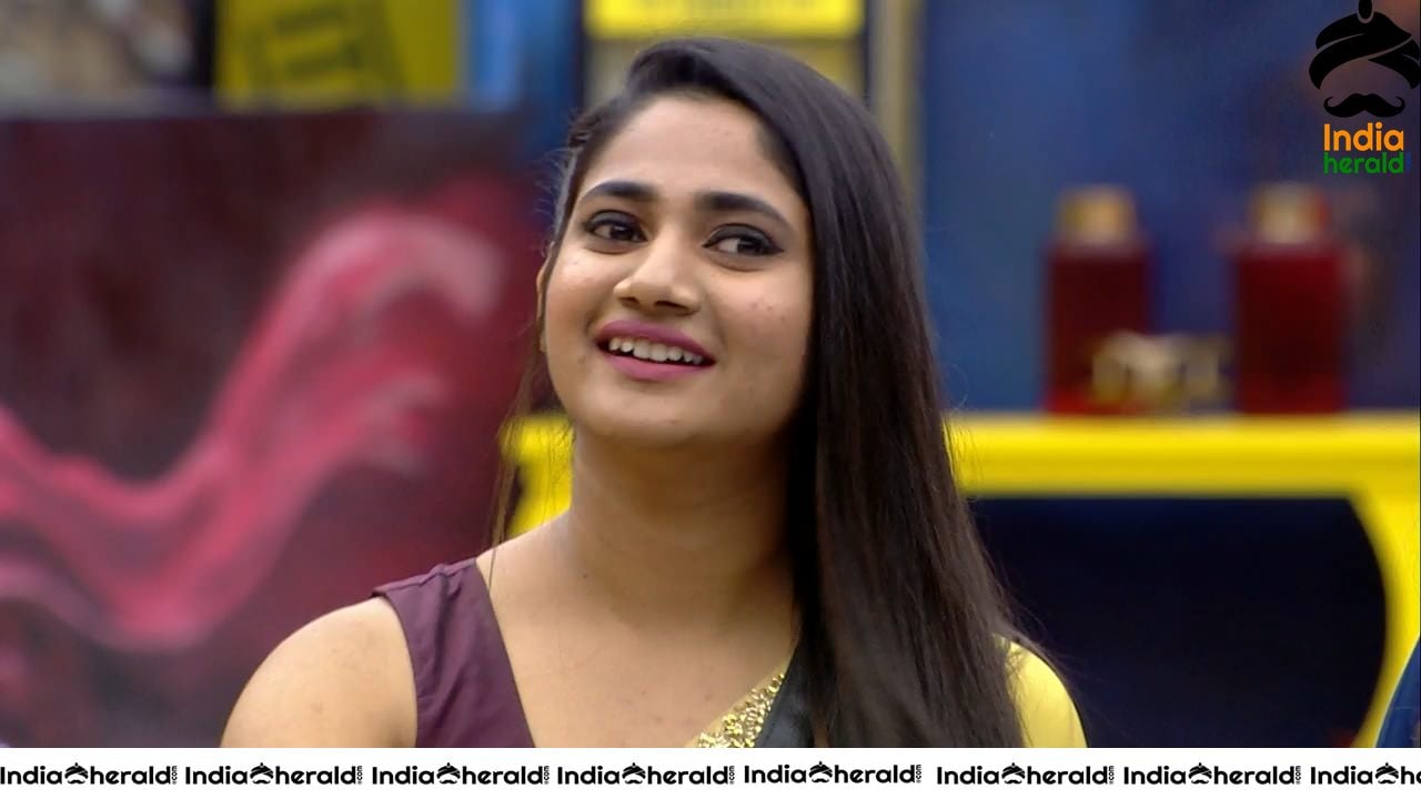 Bigg Boss Tamil Season 3 Day 97 Hot Wallpapers Set 4