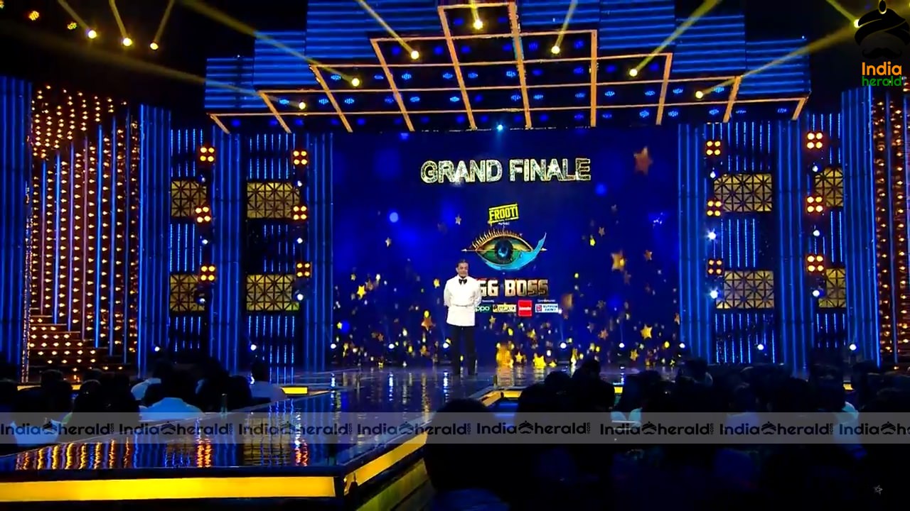 Bigg Boss Tamil Season 3 GRAND FINALE HOT WALLPAPERS Set 1