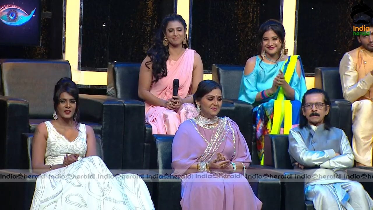 Bigg Boss Tamil Season 3 GRAND FINALE HOT WALLPAPERS Set 2