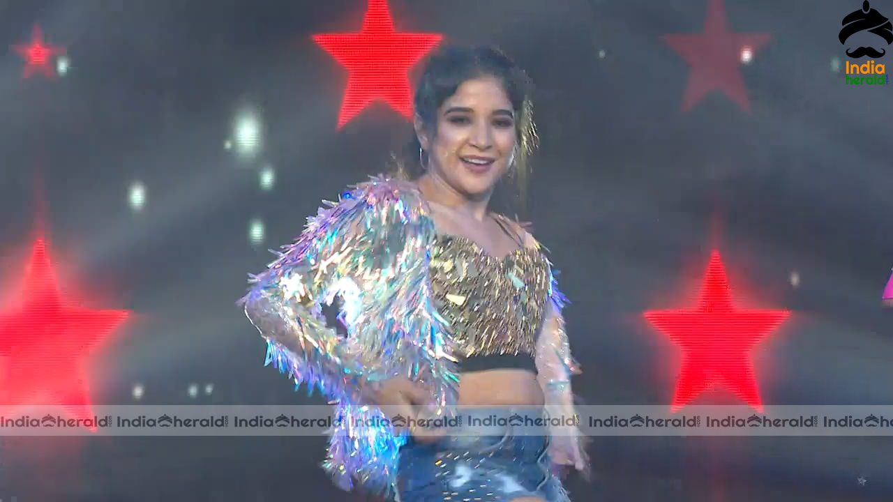 Bigg Boss Tamil Season 3 GRAND FINALE HOT WALLPAPERS Set 3