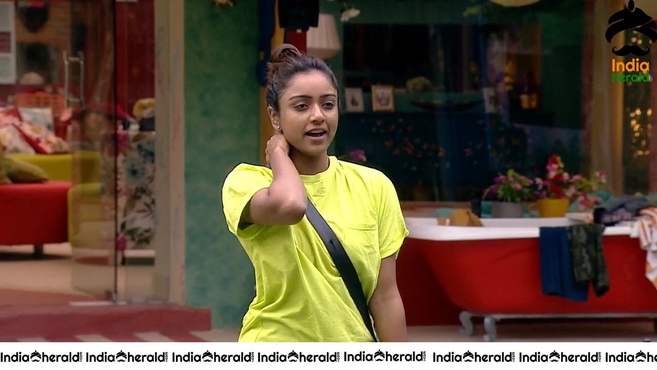 Bigg Boss Telugu Season 3 Day 54 Hot Wallpapers Set 1