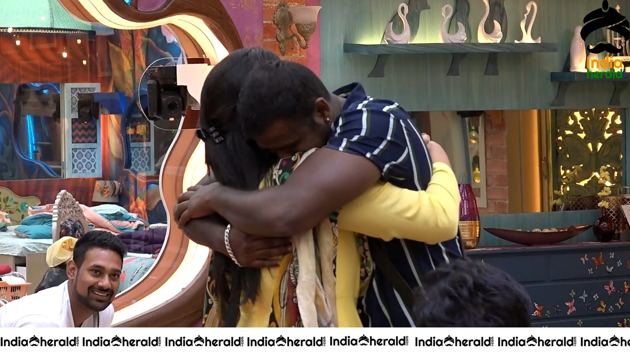 Bigg Boss Telugu Season 3 Day 54 Hot Wallpapers Set 3