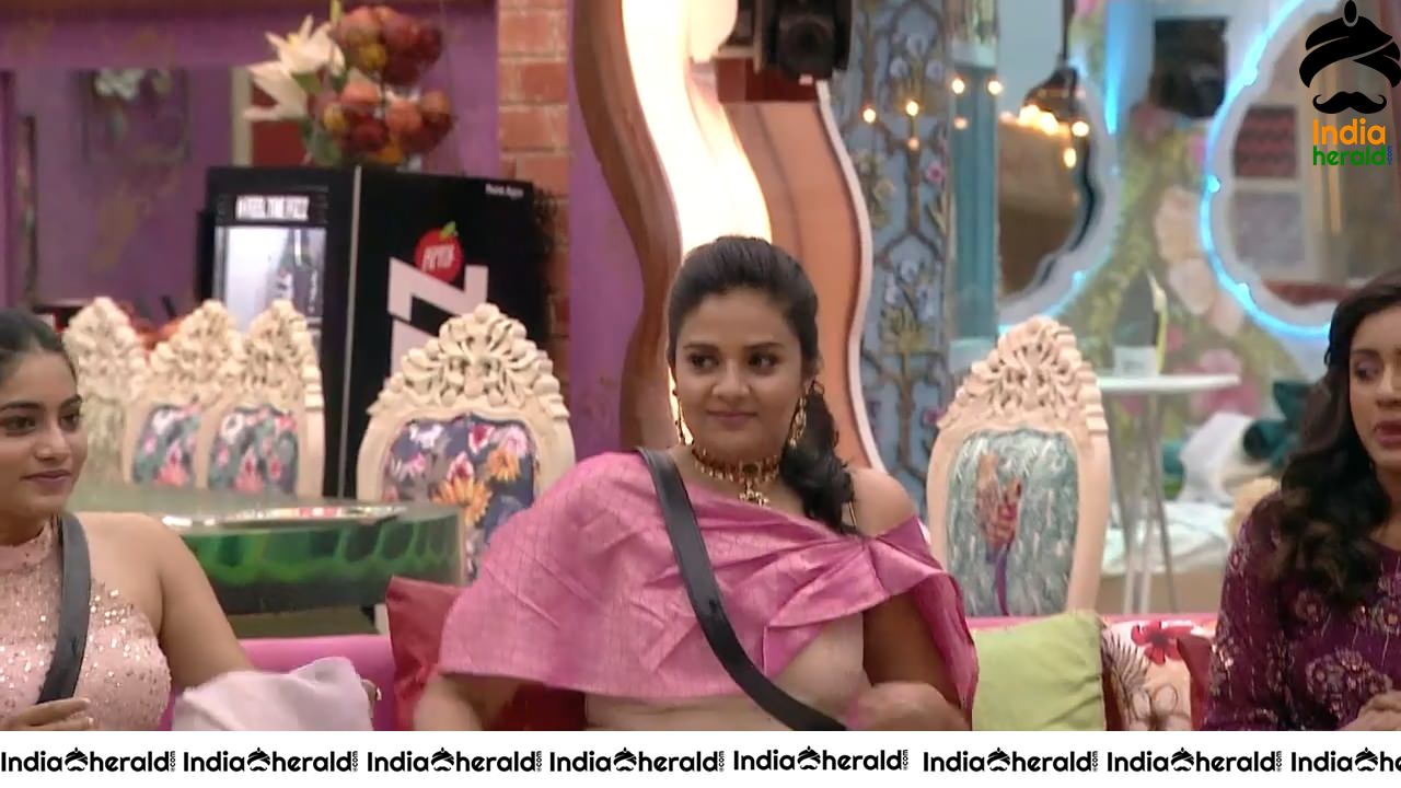 Bigg Boss Telugu Season 3 Day 56 Hot Wallpapers Set 3