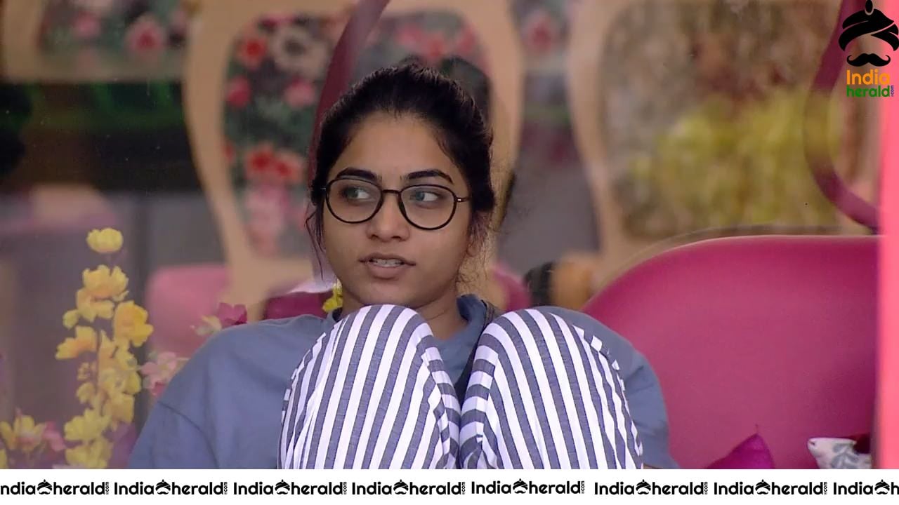 Bigg Boss Telugu Season 3 Day 57 Hot Wallpapers Set 1