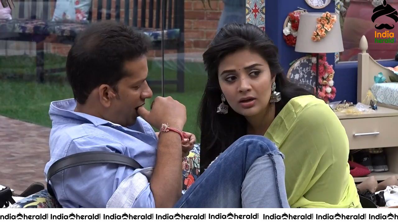 Bigg Boss Telugu Season 3 Day 57 Hot Wallpapers Set 3