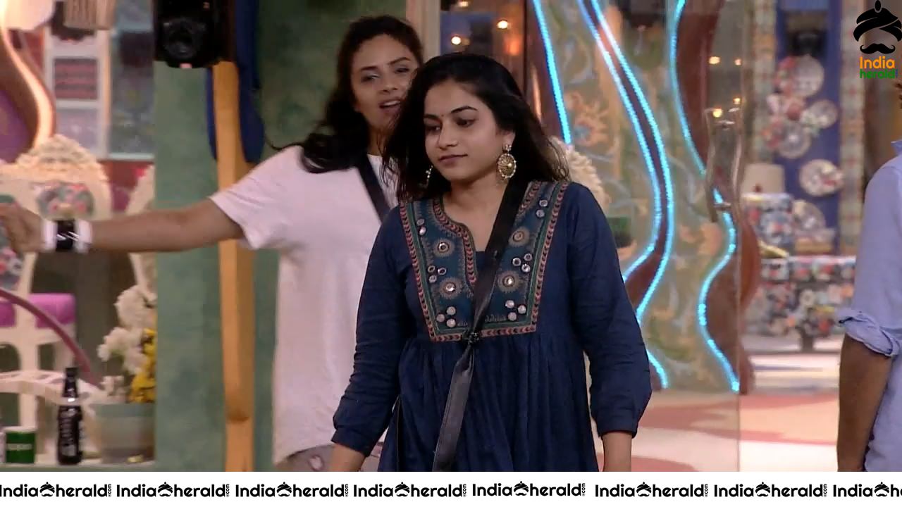 Bigg Boss Telugu Season 3 Day 58 Hot Wallpapers Set 1