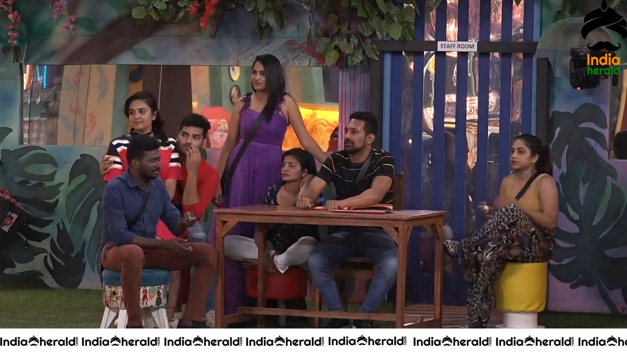 Bigg Boss Telugu Season 3 Day 59 Hot Wallpapers Set 4