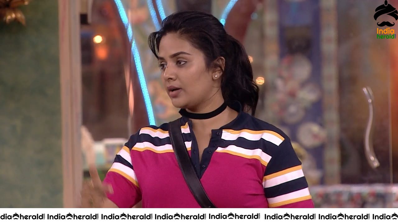 Bigg Boss Telugu Season 3 Day 60 Hot Wallpapers Set 1
