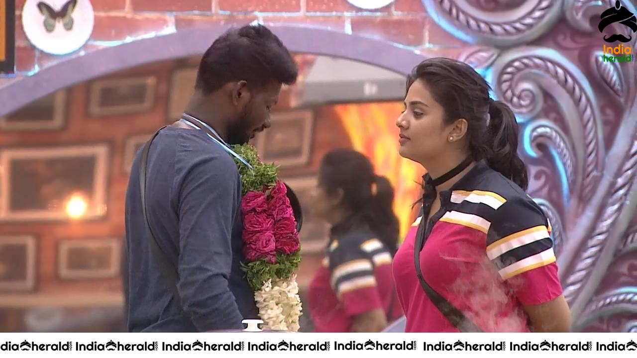 Bigg Boss Telugu Season 3 Day 60 Hot Wallpapers Set 2