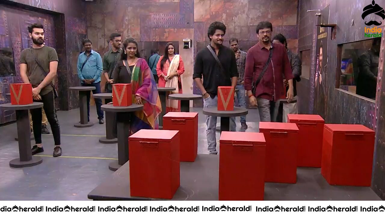 Bigg Boss Telugu Season 3 Day 60 Hot Wallpapers Set 4