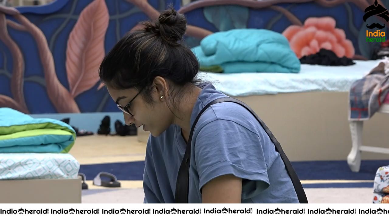 Bigg Boss Telugu Season 3 Day 64 Hot Wallpapers Set 1