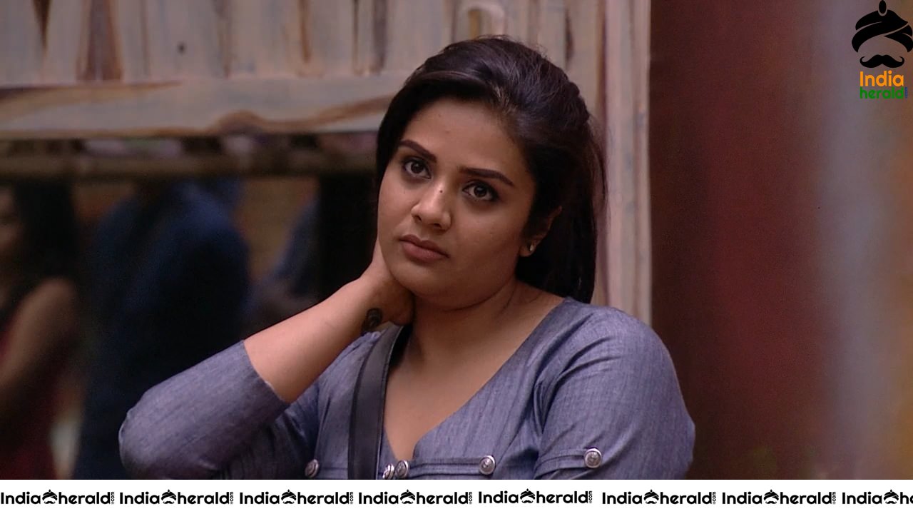 Bigg Boss Telugu Season 3 Day 64 Hot Wallpapers Set 4