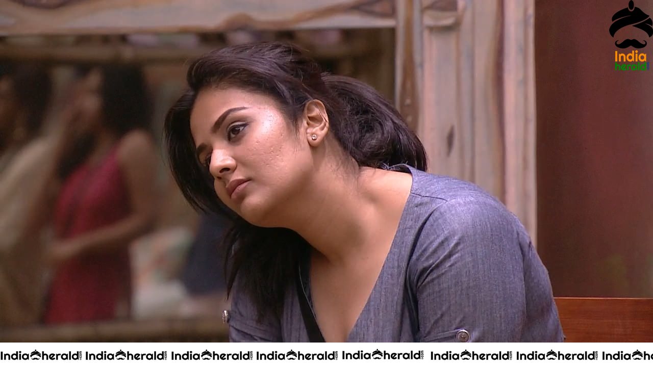 Bigg Boss Telugu Season 3 Day 64 Hot Wallpapers Set 4