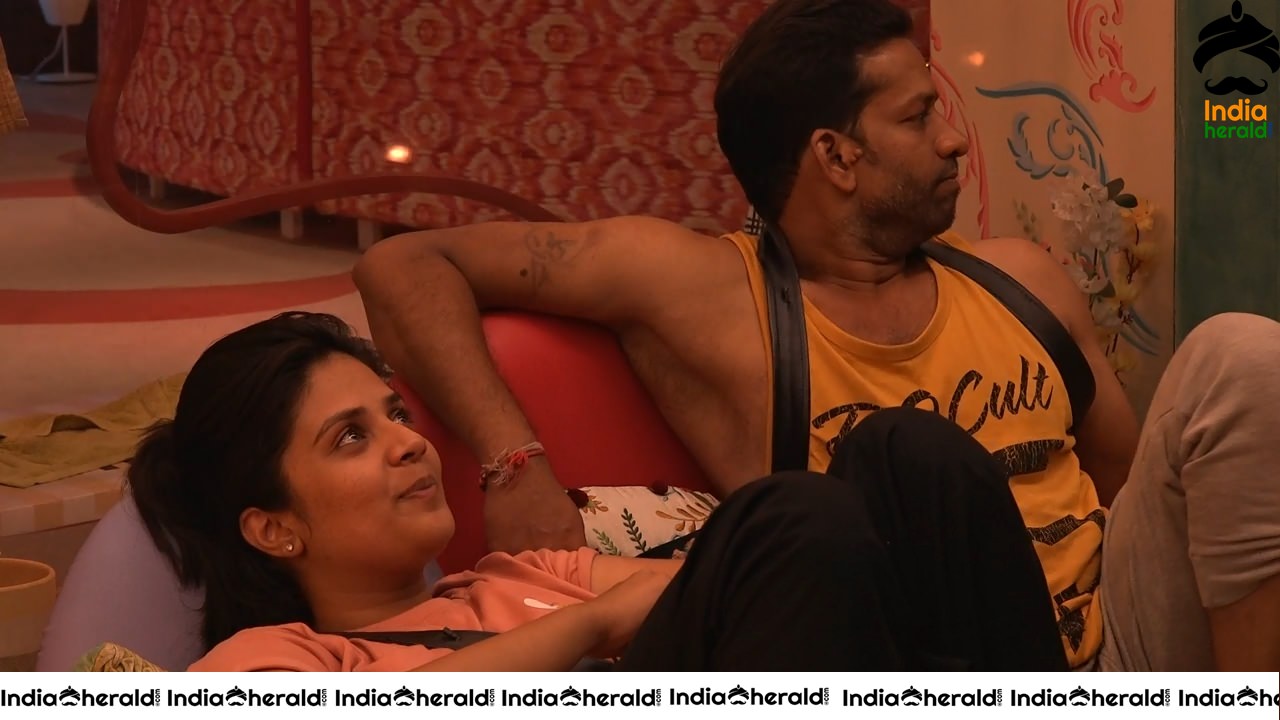 Bigg Boss Telugu Season 3 Day 65 Hot Wallpapers Set 2