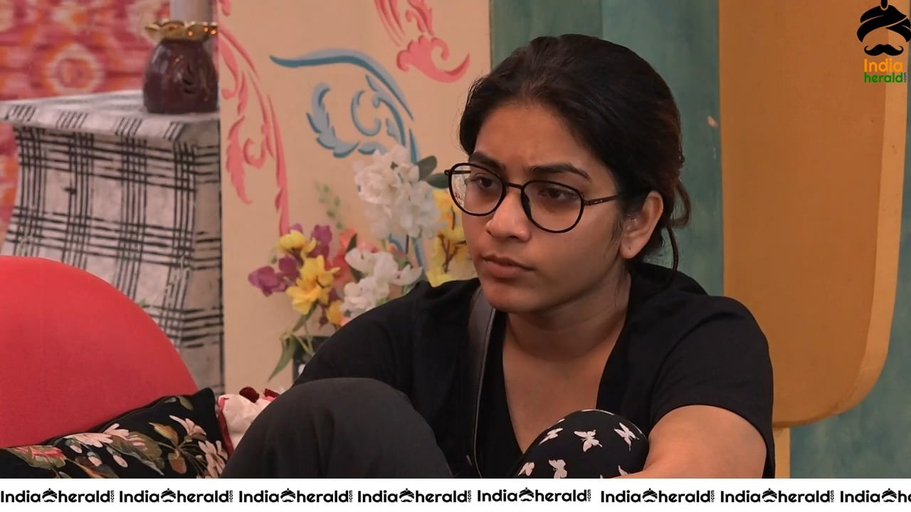 Bigg Boss Telugu Season 3 Day 67 Hot Wallpapers Set 4