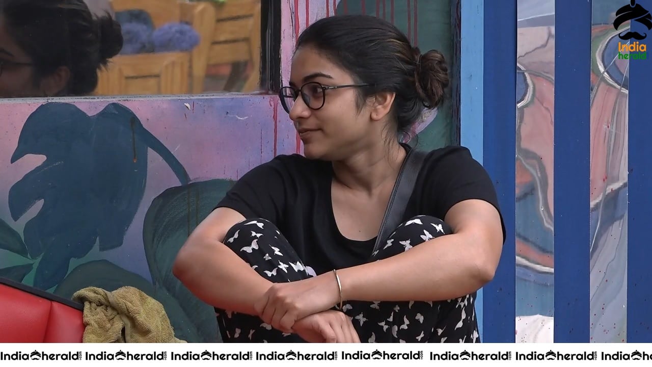 Bigg Boss Telugu Season 3 Day 67 Hot Wallpapers Set 4