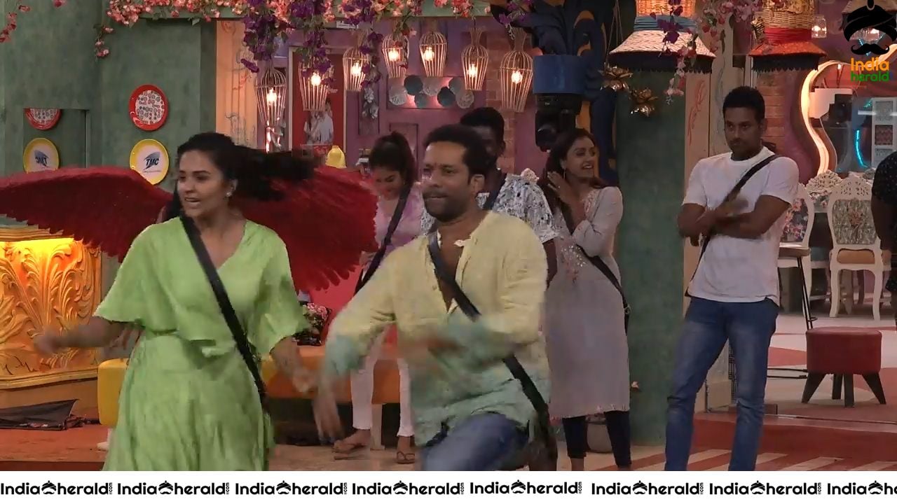 Bigg Boss Telugu Season 3 Day 67 Hot Wallpapers Set 4