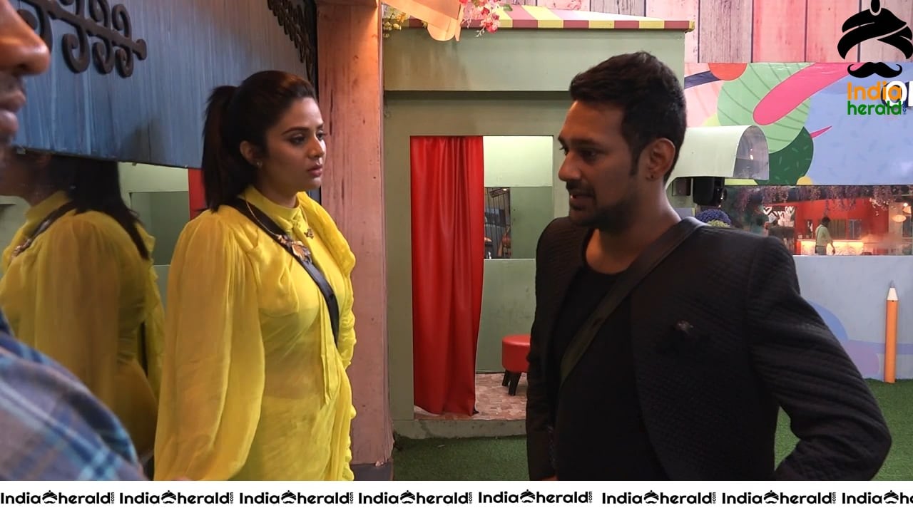 Bigg Boss Telugu Season 3 Day 71 Hot Wallpapers Set 1