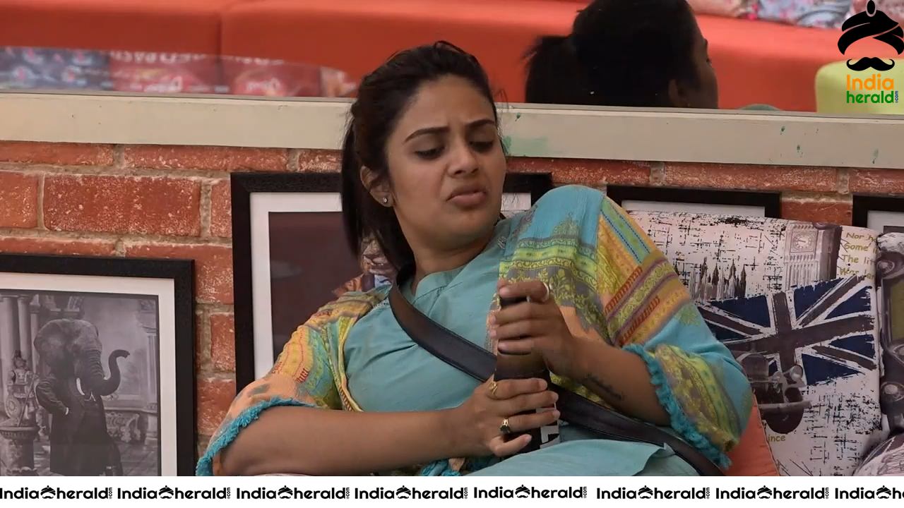 Bigg Boss Telugu Season 3 Day 72 Hot Wallpapers Set 4