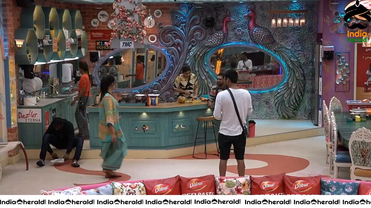 Bigg Boss Telugu Season 3 Day 72 Hot Wallpapers Set 4