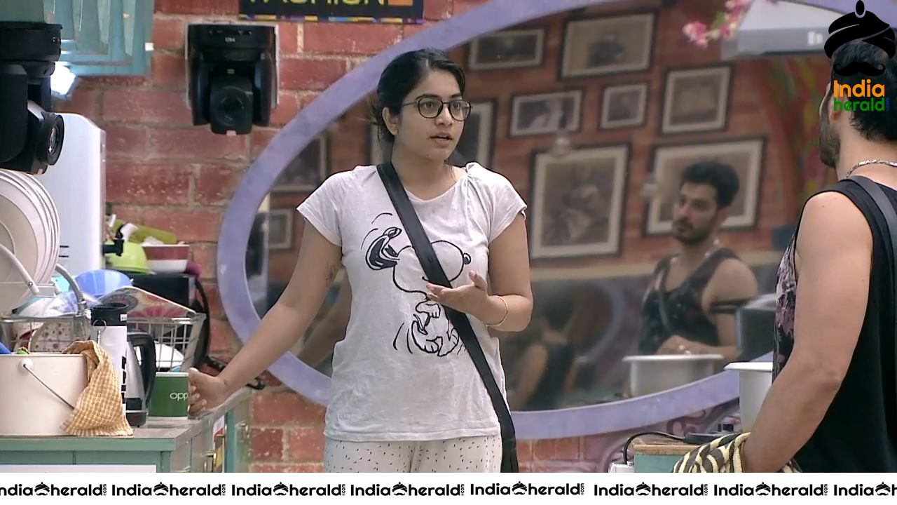 Bigg Boss Telugu Season 3 Day 75 Hot Wallpapers Set 2