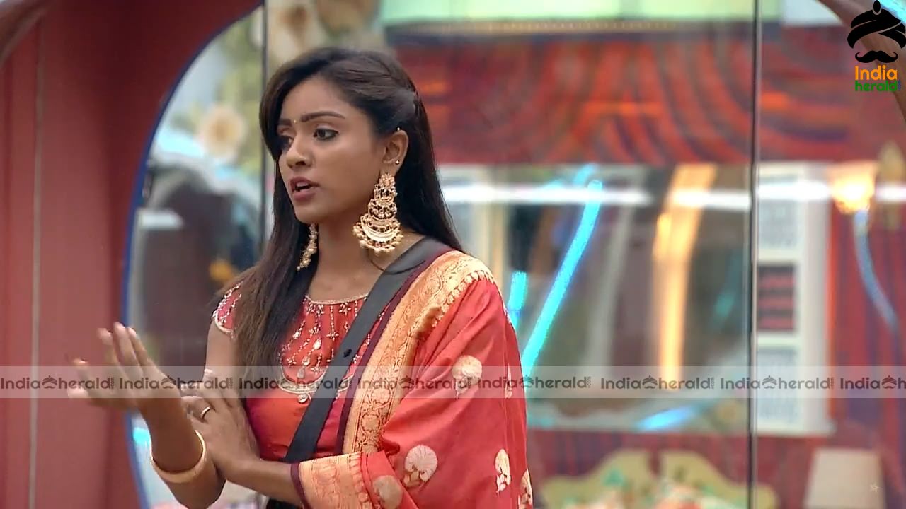 Bigg Boss Telugu Season 3 Day 76 Hot Wallpapers Set 3