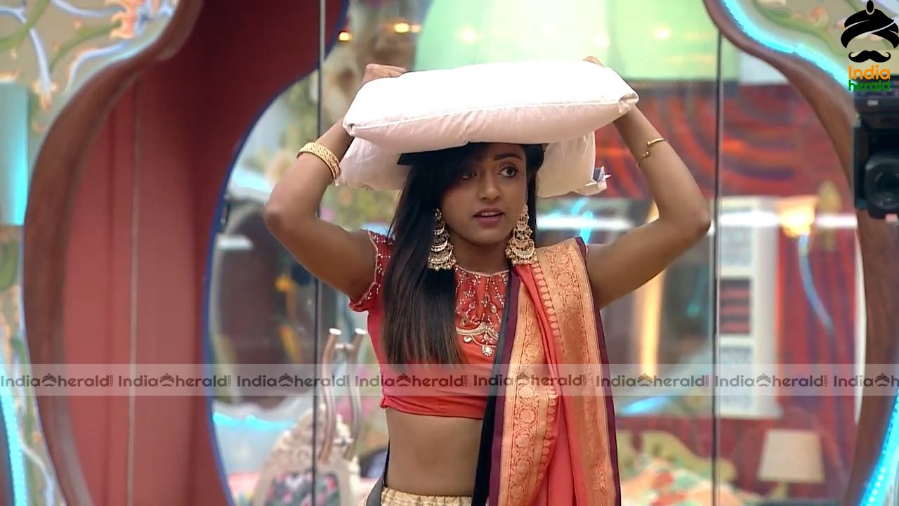 Bigg Boss Telugu Season 3 Day 76 Hot Wallpapers Set 4