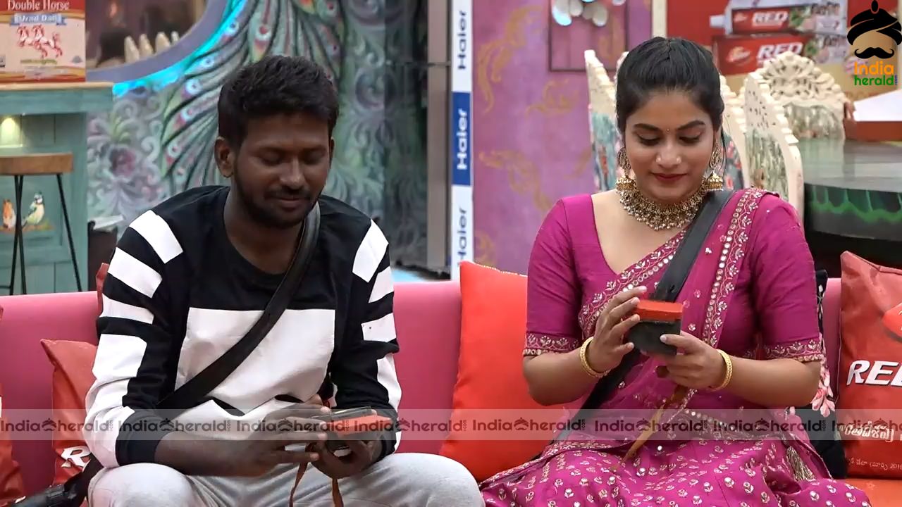 Bigg Boss Telugu Season 3 Day 77 Hot Wallpapers Set 2