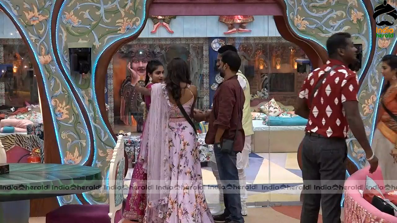 Bigg Boss Telugu Season 3 Day 77 Hot Wallpapers Set 3