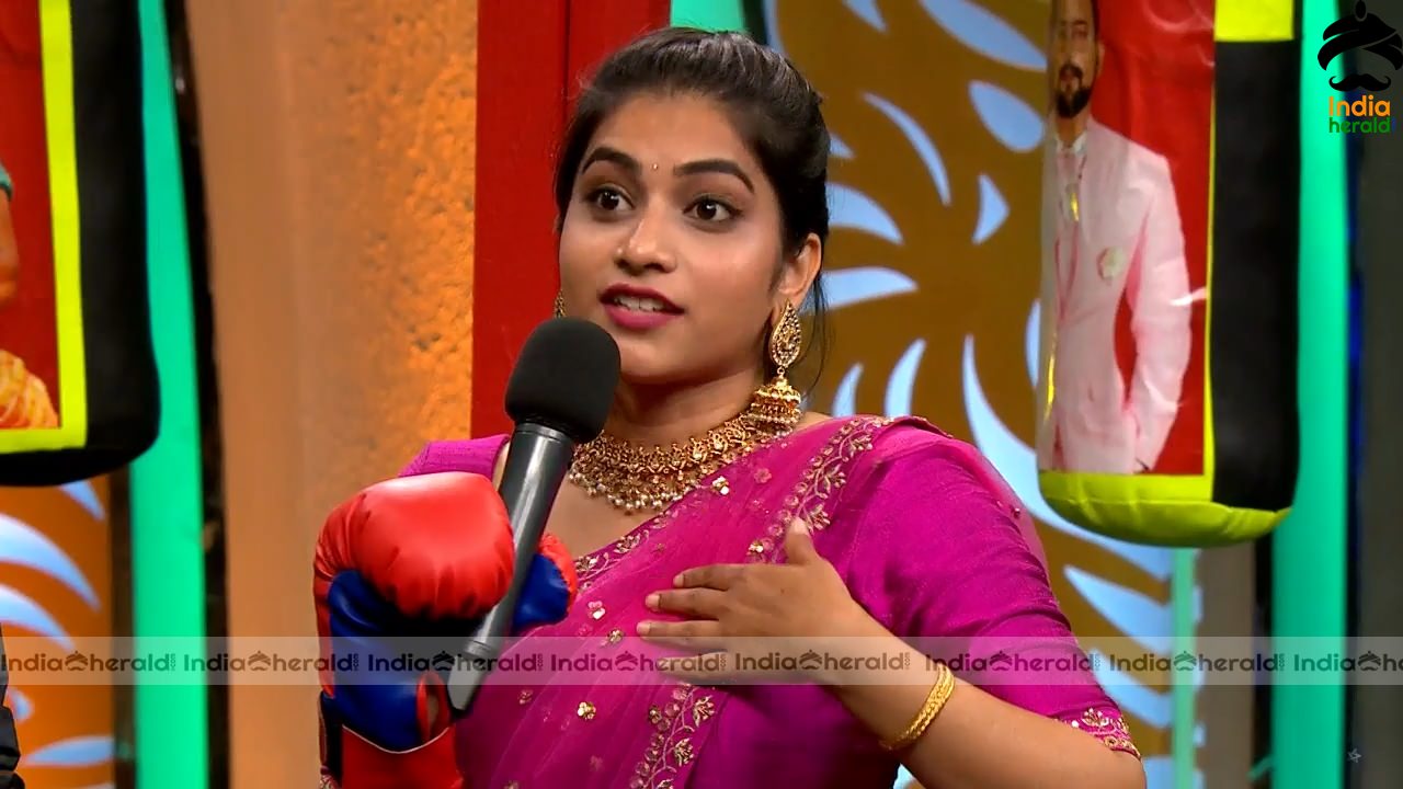 Bigg Boss Telugu Season 3 Day 77 Hot Wallpapers Set 4