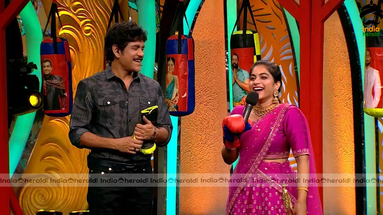 Bigg Boss Telugu Season 3 Day 77 Hot Wallpapers Set 4
