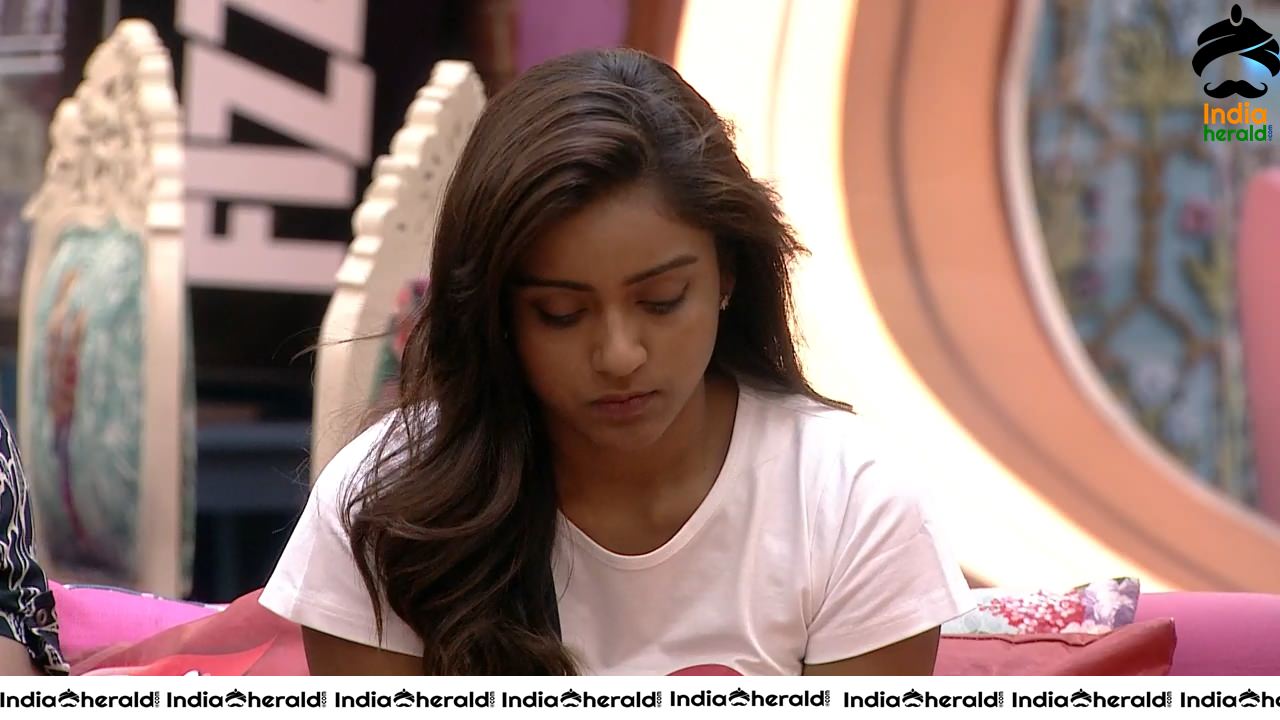 Bigg Boss Telugu Season 3 Day 78 Hot Wallpapers Set 4