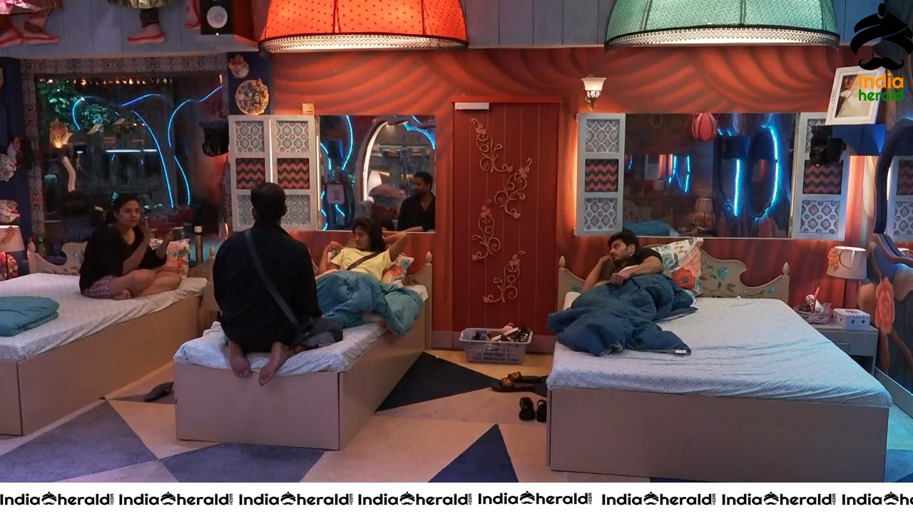 Bigg Boss Telugu Season 3 Day 78 Hot Wallpapers Set 5