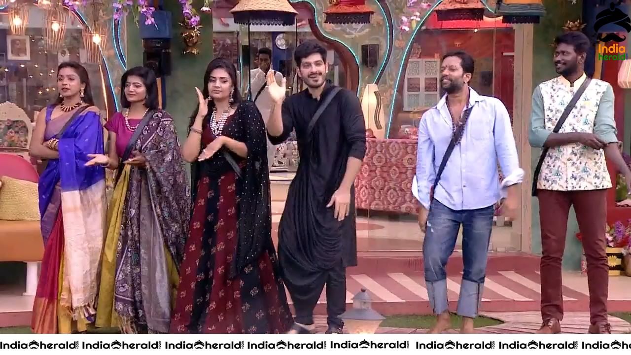 Bigg Boss Telugu Season 3 Day 79 Hot Wallpapers Set 5