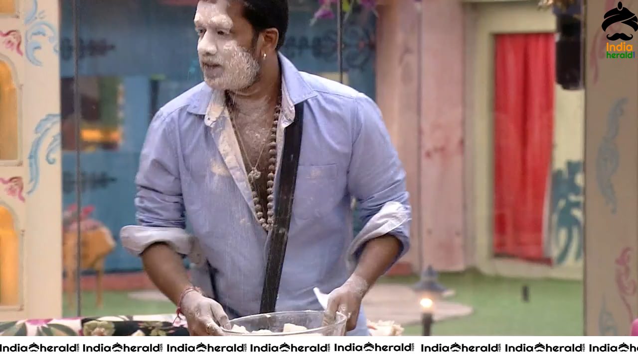 Bigg Boss Telugu Season 3 Day 80 Hot Wallpapers Set 3