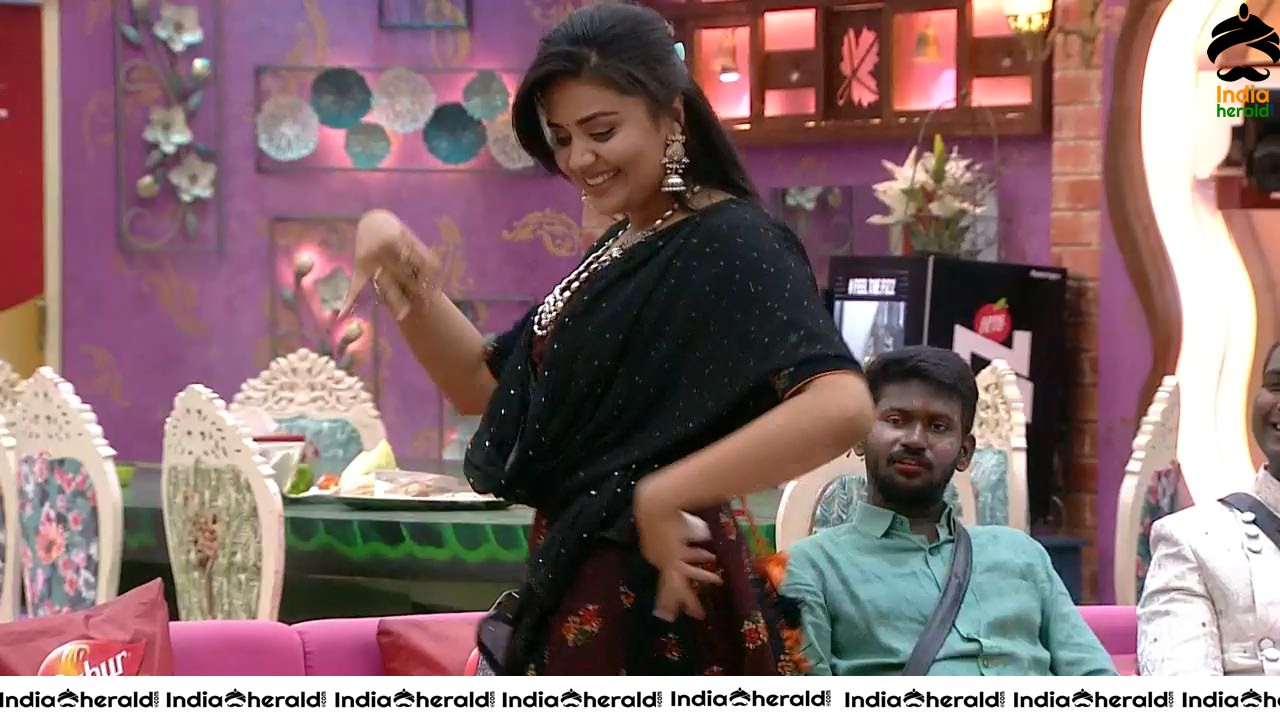 Bigg Boss Telugu Season 3 Day 80 Hot Wallpapers Set 4