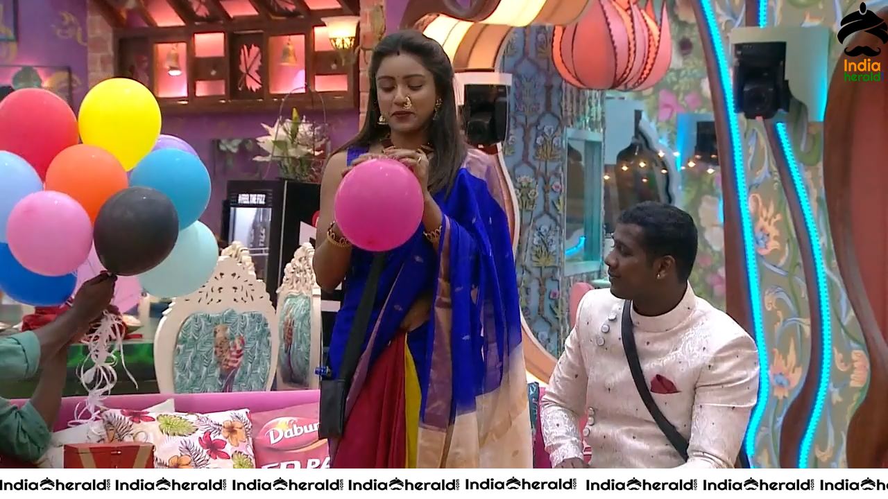 Bigg Boss Telugu Season 3 Day 80 Hot Wallpapers Set 4