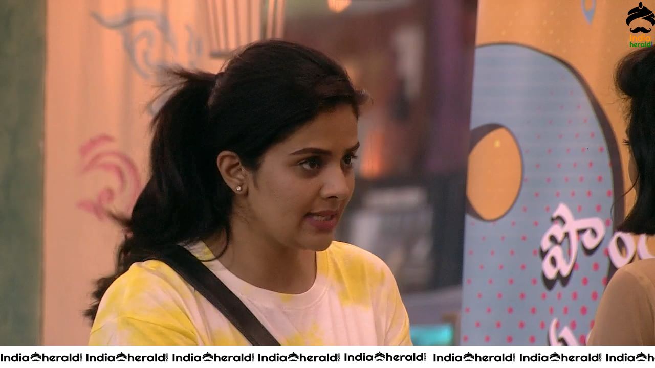Bigg Boss Telugu Season 3 Day 81 Hot Wallpapers Set 3